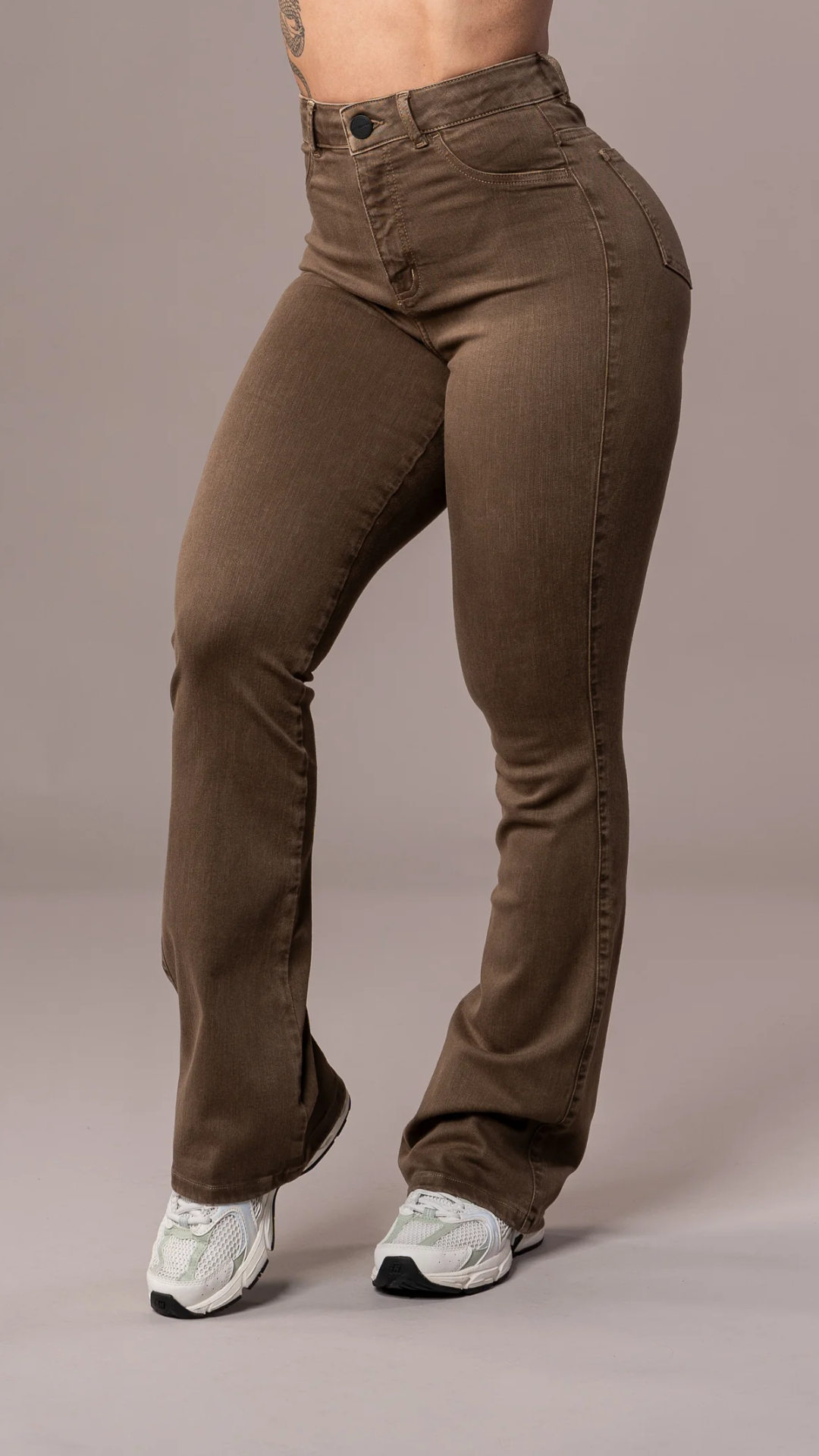 Flori™ - The Flared Vintage Jeans