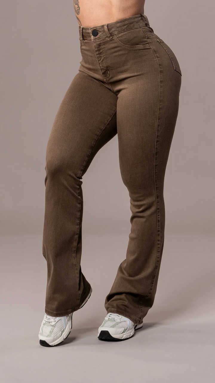 Flori™ - The Flared Vintage Jeans