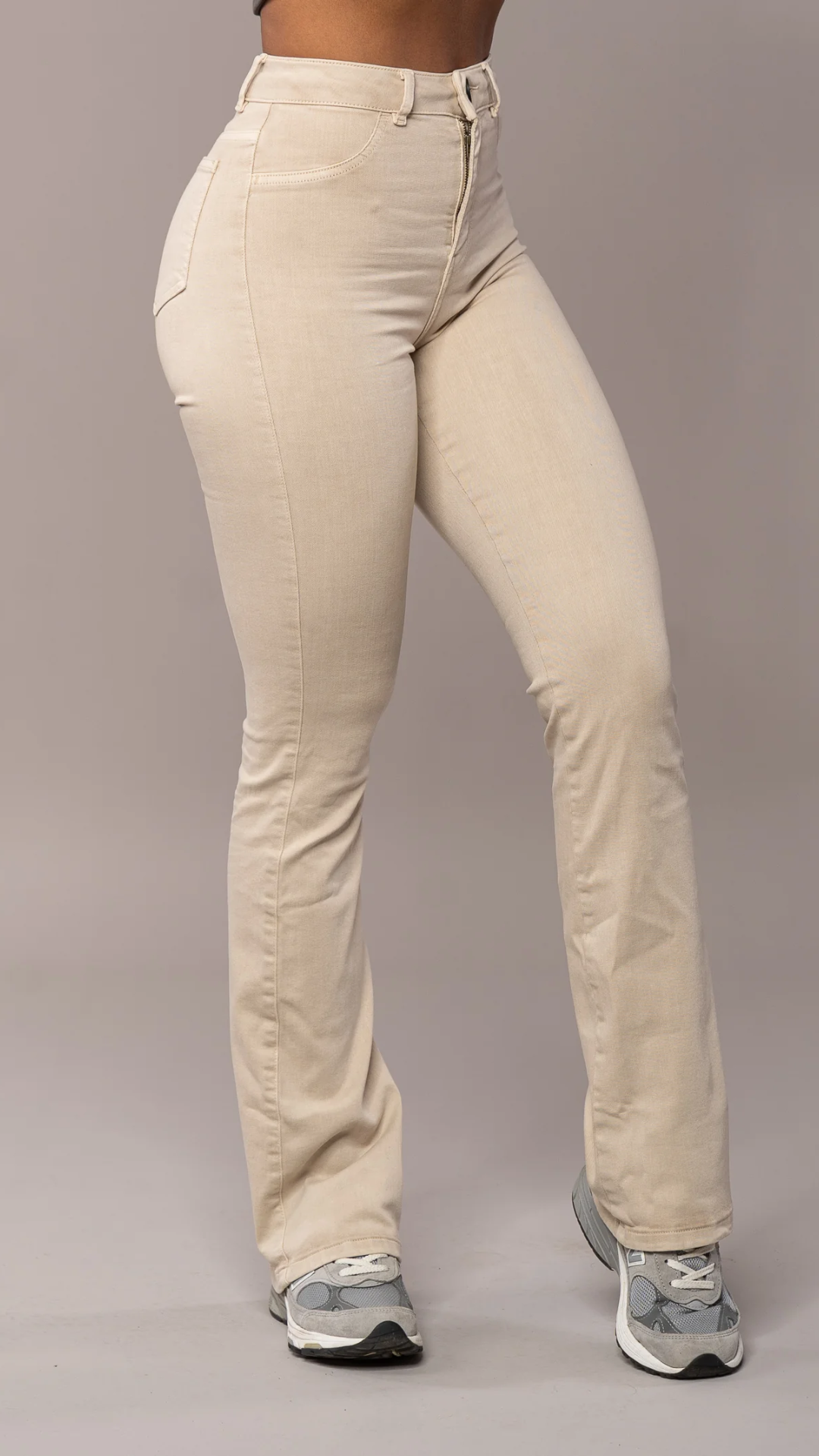 Flori™ - The Flared Vintage Jeans